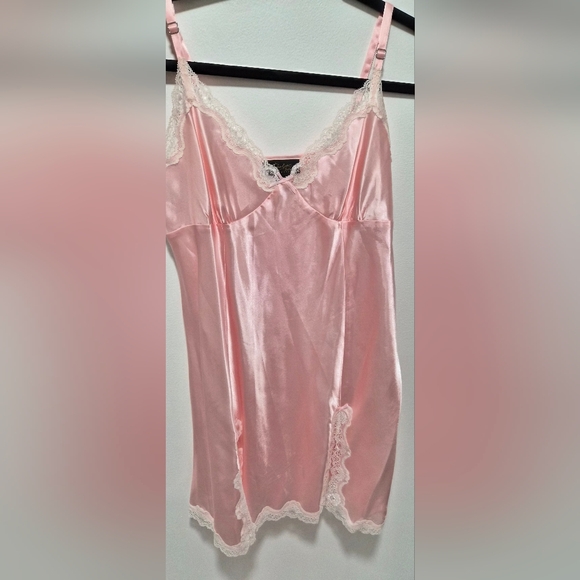Thalia Sodi Other - Elegant Pink Satin Nightgown